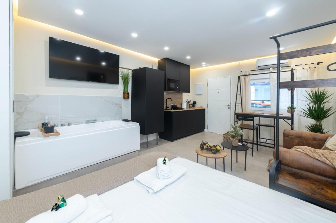 Luxury Apartment Jacuzzi Малага Екстер'єр фото