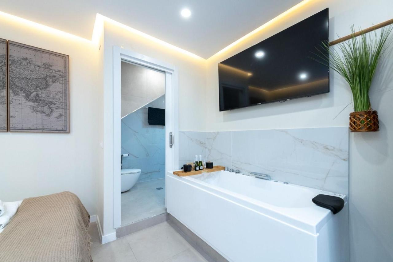 Luxury Apartment Jacuzzi Малага Екстер'єр фото